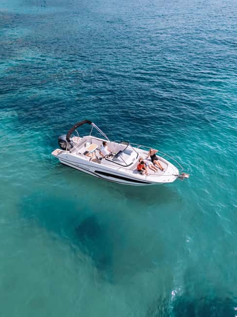Elaphite Islands: Private boat tour (Cap Camarat 7.5wa) - Grebeni gives you a quick taste of the coast