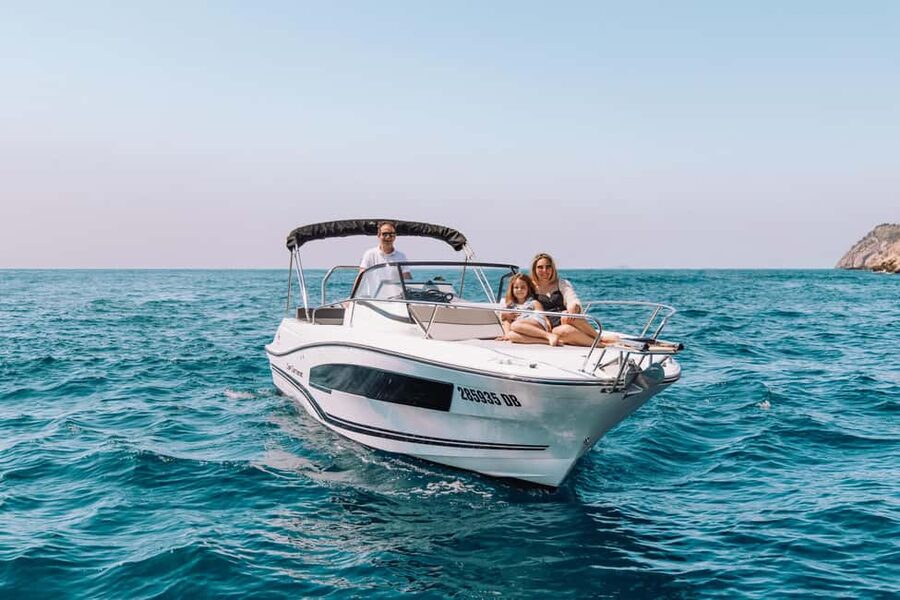 Elaphite Islands: Private boat tour (Cap Camarat 7.5wa) - Who will enjoy this boat trip most?