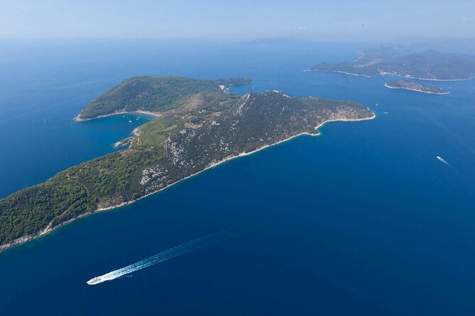 Elaphiti Islands by Catamaran with snacks and unlimited drinks from Dubrovnik - Guiding and language: keep expectations flexible