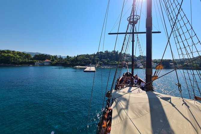 Elaphiti Islands On The Luxury Pirate Ship Karaka Dubrovnik - Setting out from Gruž aboard the Karaka