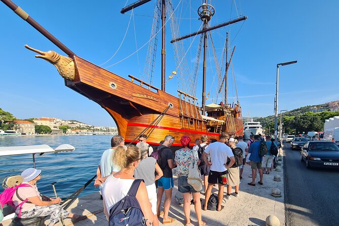 Elaphiti Islands On The Luxury Pirate Ship Karaka Dubrovnik - Suđurađ on Šipan and the value of the wine stop