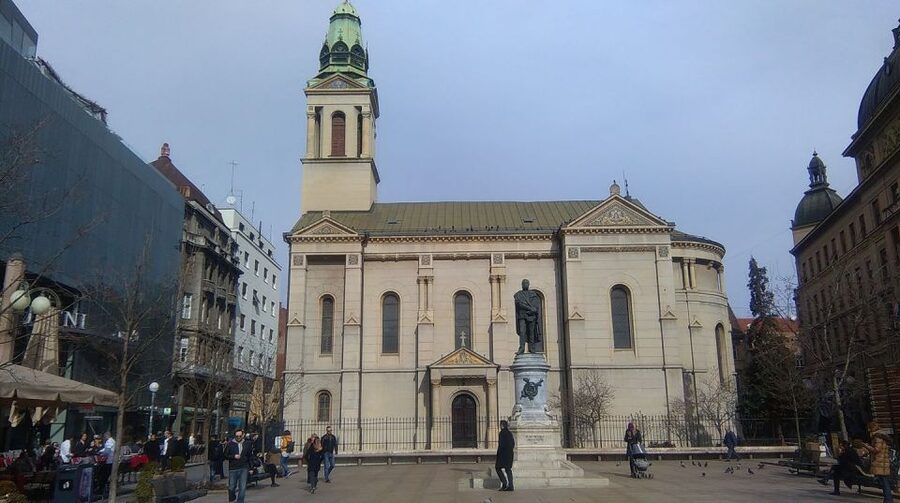 Exclusive old Zagreb walking tour - King Tomislav Square and the approach to the center