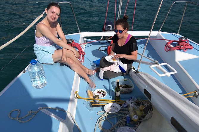 Experience full day sailing from Dubrovnik to Elaphiti islands - The boat, comfort, and what to bring