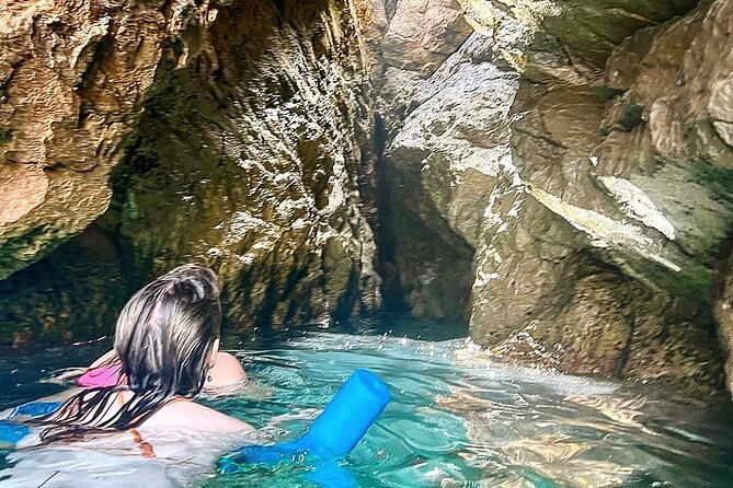 Explore Blue & Green Caves With Speedboat - Private Tour - What the skipper adds to the experience