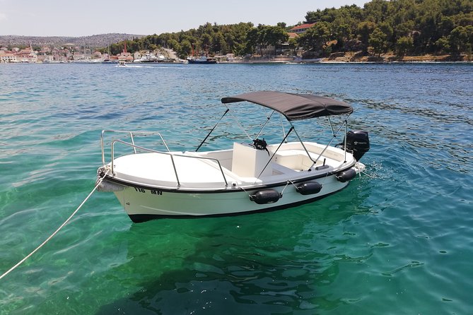 Explore the West coast of the island Brac by BETINA boat - Milna: the natural base and final return