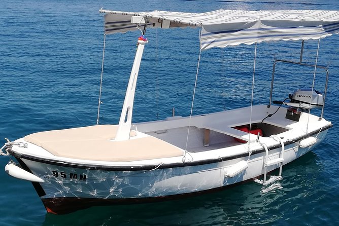 Explore west side of island Brač with Pasara boat - Traditional Dalmatian boat - Bobovišće and the first coastal stops