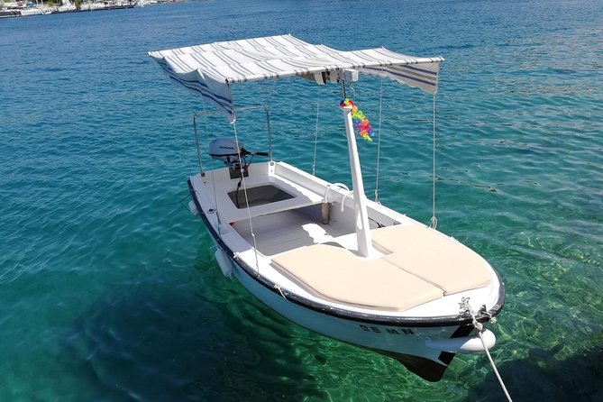 Explore west side of island Brač with Pasara boat - Traditional Dalmatian boat - Getting started in Milna