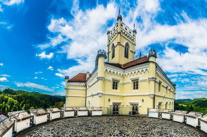 Fairytale Castle & Wine Tasting & Lunch - Key points at a glance