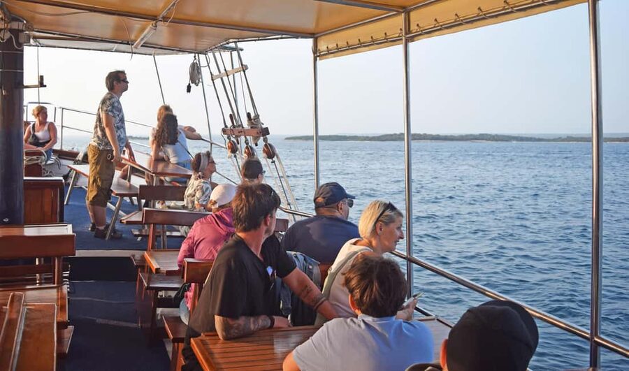 Fazana: Dolphin Finder in Brijuni islands Safari with Dinner - Key points before you book