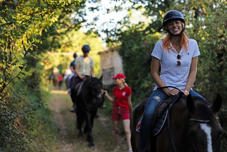 Fazana: Sunset 1-hour Horse Riding in Nature with Guide - Arriving at Ranch Laguna Fažana