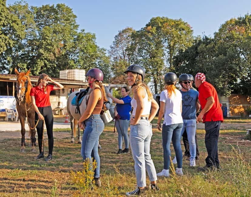 Fazana: Sunset 1-hour Horse Riding in Nature with Guide - Who Will Enjoy This Most