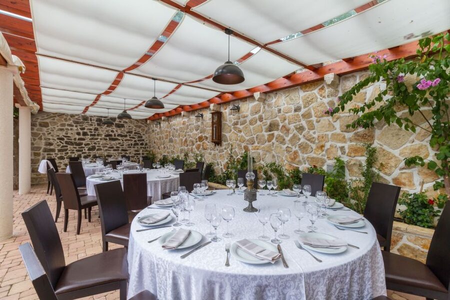 From Biograd: Wine and Olive Oil Tasting in Ražnjevića Dvori - Value at $57 per person