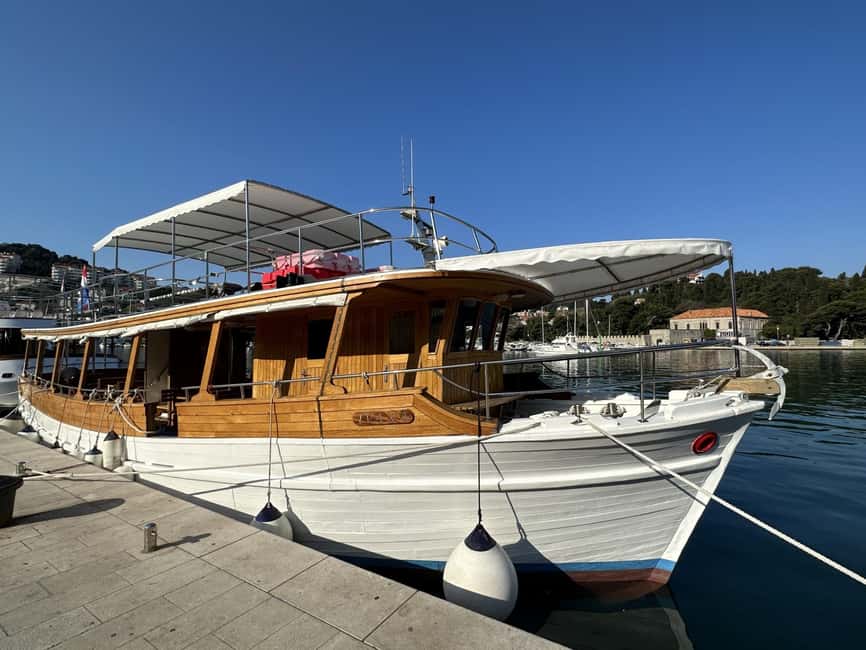 From Dubrovnik: Elaphite Islands Day Trip with Lunch - Šipan: a short walk with a quieter feel