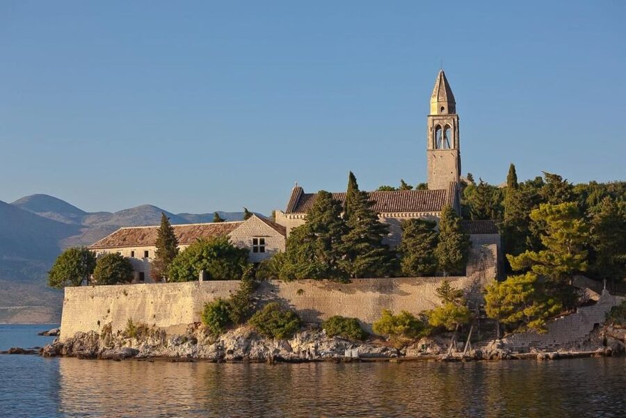 From Dubrovnik: Elaphite Islands Day Trip with Lunch - Who should book this island trip?