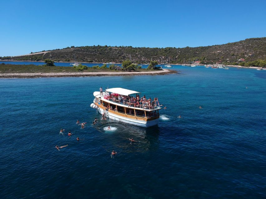 From Dubrovnik: Elaphite Islands Day Trip with Lunch - Koločep: a gentle first taste of island life