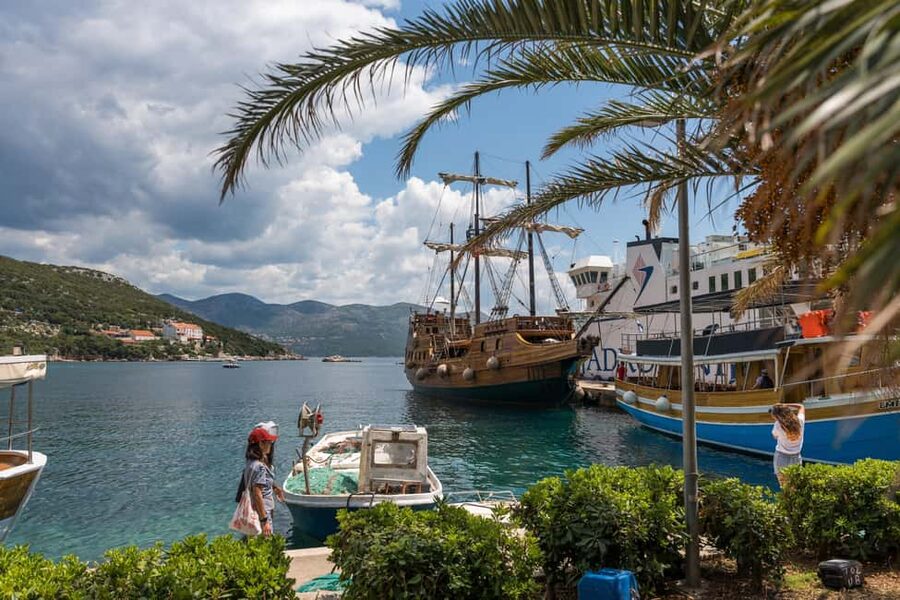 From Dubrovnik: Elaphiti Islands Galleon Cruise with Lunch - Lopud: A Relaxed First Island Stop