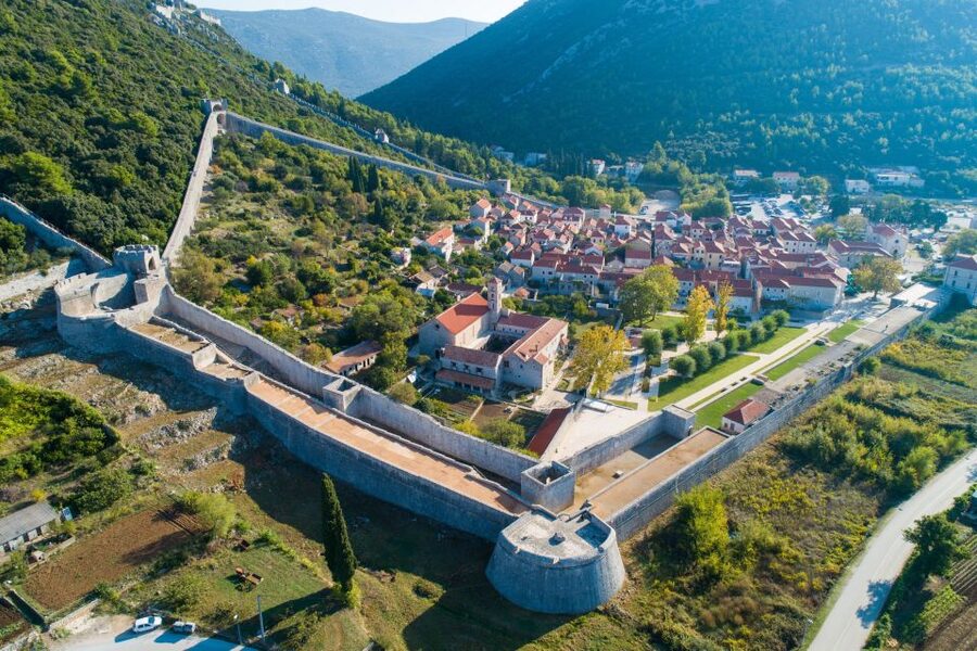 From Dubrovnik: Guided Tour of Pelješac & Korčula - The road to Orebić and the boat to Korčula