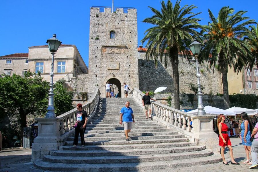 From Dubrovnik: Guided Tour of Pelješac & Korčula - Pickup details that can make or break the morning