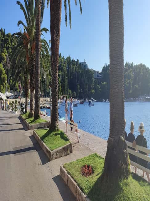 From Dubrovnik: Half-Day Wine Tasting and Cavtat City Tour - Homemade liqueurs before the wine