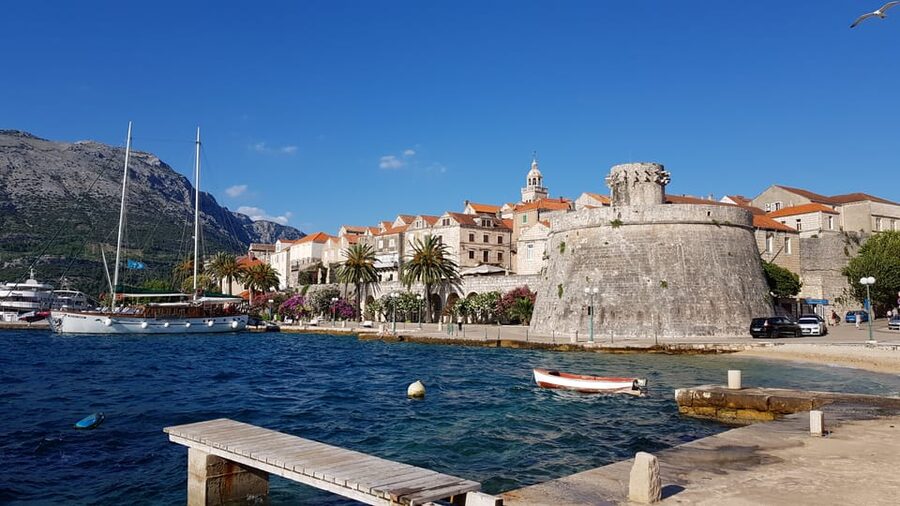 From Dubrovnik: Korcula Island Tour with Wine Tasting - Making the most of three free hours