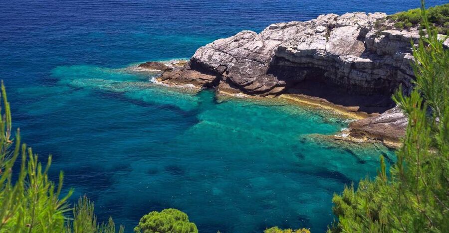 From Dubrovnik: Pvt Speedboat Cruise to Mljet&Sipanska Luka - Sipan and the calm harbor at Sipanska Luka