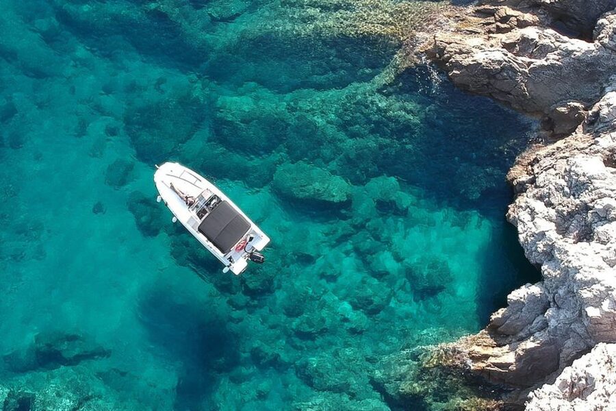 From Dubrovnik: Pvt Speedboat Cruise to Mljet&Sipanska Luka - Crossing past Jakljan and Olipa