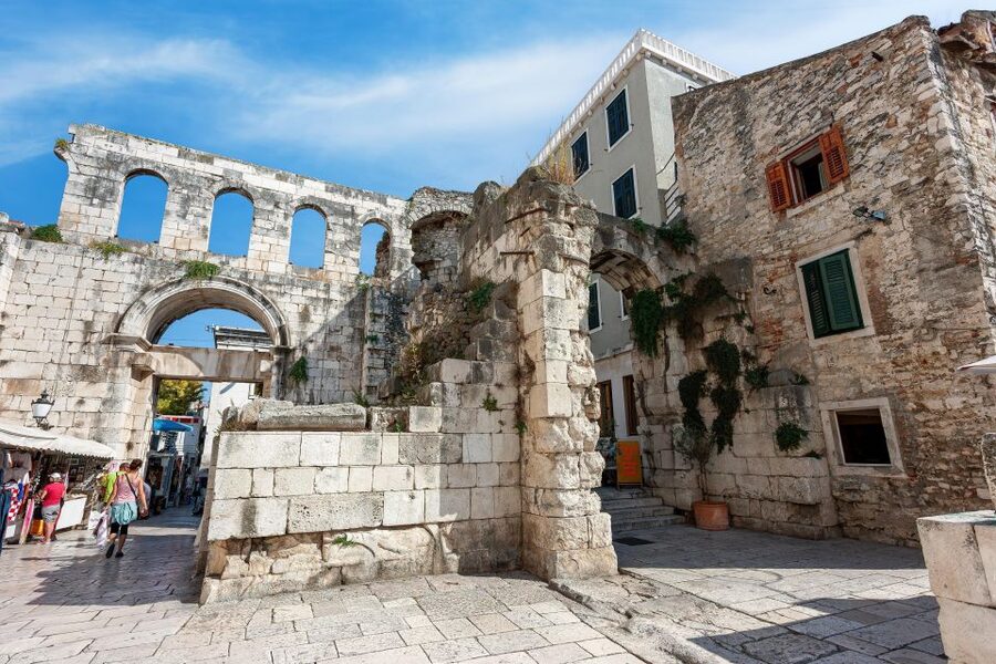 From Dubrovnik: Split Day Trip and City Tour with Transfers - Why this Dubrovnik to Split trip makes sense