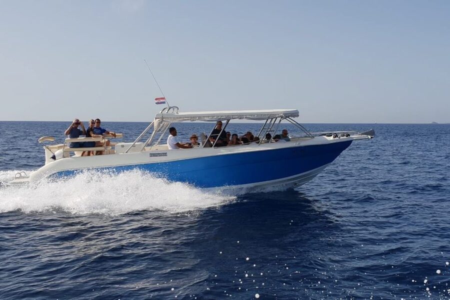 From Hvar: Blue and Green Cave Day Tour - What this full-day Hvar boat trip is really like