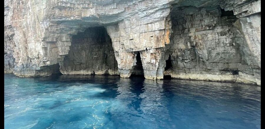 From Hvar: Blue Cave, Green Cave & 5 Islands Speedboat Tour - Key points at a glance