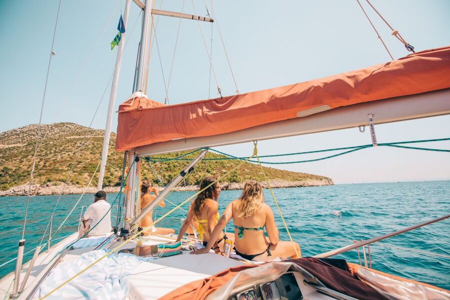 From Hvar: Boat Tour to Pakleni Islands on a Comfort Yacht - Sailing between the bays