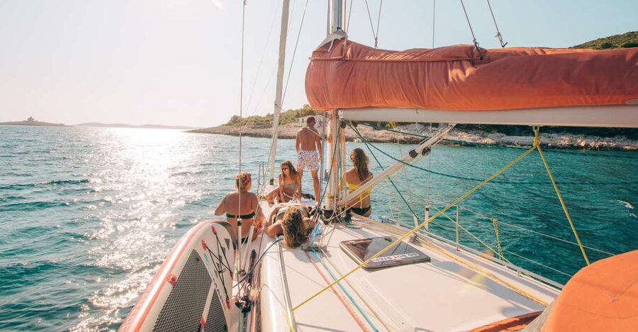 From Hvar: Pakleni Islands & Red Rocks Comfort Sailboat Tour - Key points to know before booking