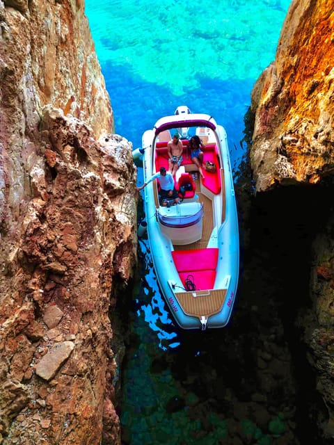 From Hvar: Private tour of Red Rocks & Pakleni Islands - Zaraće and Velo Borce by boat