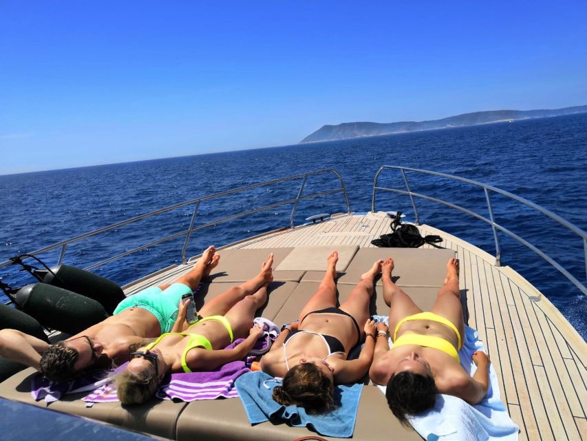 From Hvar: Unforgetable Tour to the Island Vis and Blue Cave - Lunch and free time at Palmižana