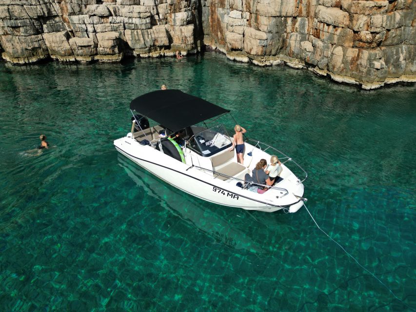 From Makarska: Hidden Gems of Hvar Island's North Shore - One hour in Jelsa, Hvar