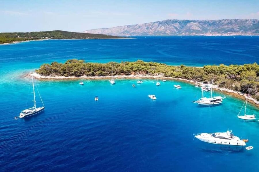 From Makarska:Hvar and Brač Island : Day Tour with speedboat - Blue route: a cave, cliff jumping, and a calm Brač bay