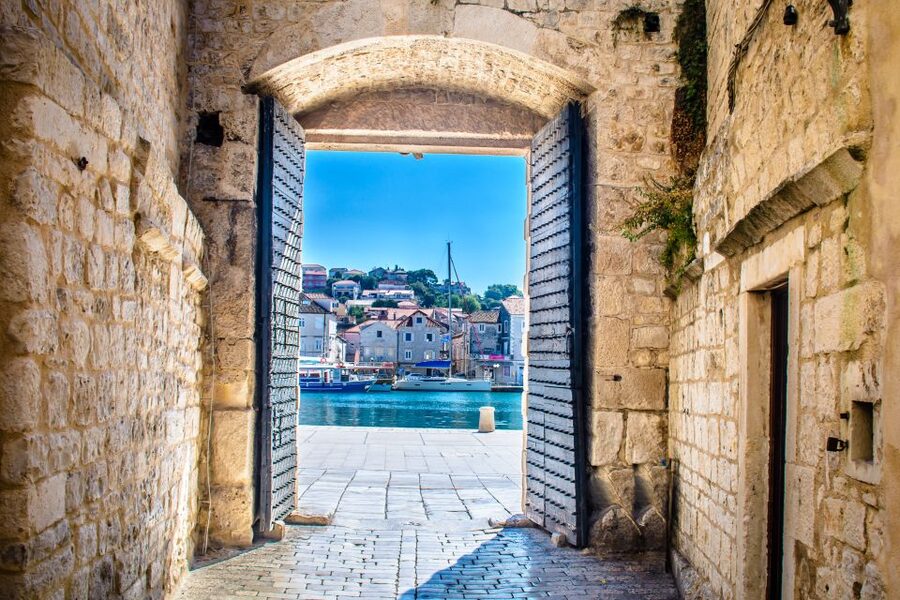 From Makarska Riviera: Full-Day Split & Trogir Tour - Split: life inside Diocletian’s Palace