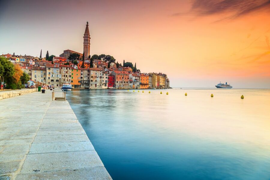 From Pula and Medulin: Flavors of Istria - Crossing the Istrian hinterland by bus