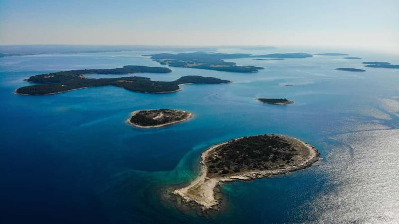 From Pula: Rovinj & NP Brijuni cruise with Red Island visit - Comfort, access, and weather considerations
