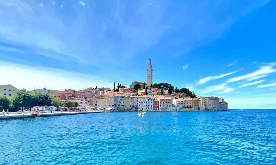 From Rovinj: Istria Day Tour to Poreč, Grožnjan & Motovun - Grožnjan: a small village with an artistic second life