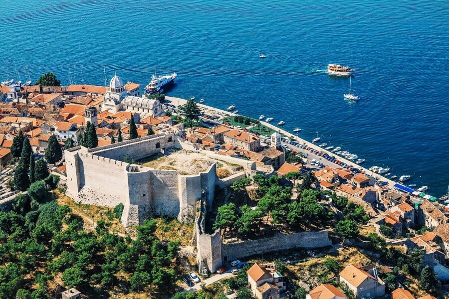 From Sinj: 1.5-Hour Private Flight over Kornati & Šibenik - Fifteen minutes above Kornati’s cliffs and reefs