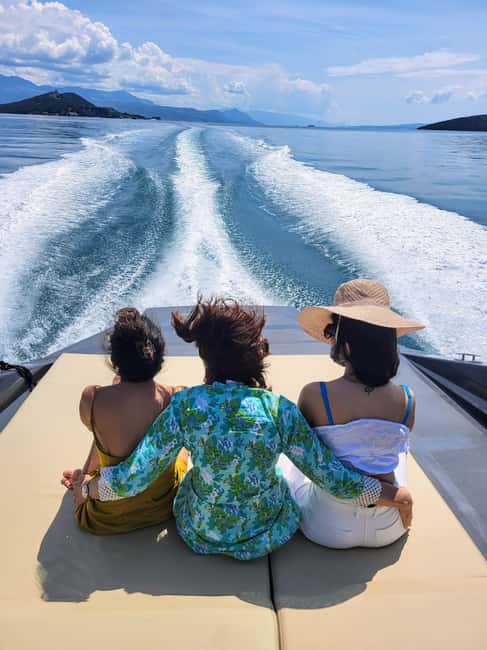 From Split: Blue Cave, Hvar, Mamma Mia, 5 Islands boat Tour - Two hours in Hvar