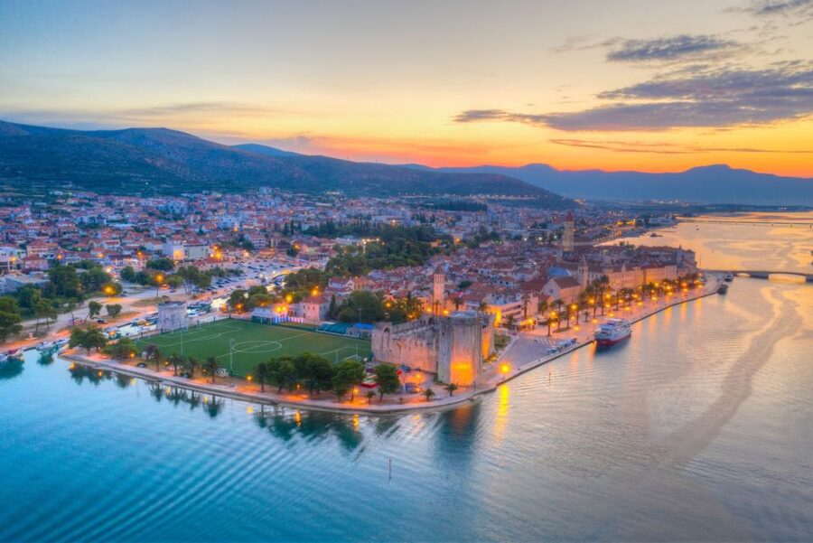 From Split: Blue Lagoon & Trogir Boat Trip with Snorkeling - Nečujam and the Solta shipwreck stop