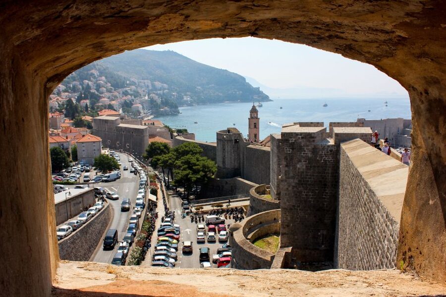 From Split: Dubrovnik Guided Day Trip - Dubrovnik in one long, rewarding day
