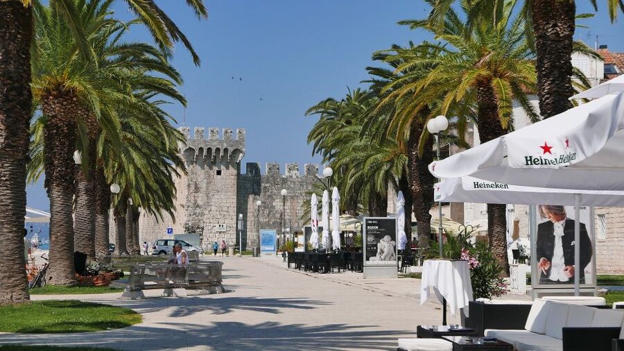 From Split: Half-Day Split & Trogir Small Group Guided Tour - The 45-minute ride from Split to Trogir