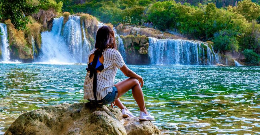 From Split: Krka National Park Tour - Wine tasting or free time in Skradin
