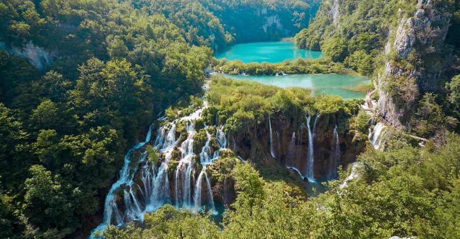From Split or Trogir: Plitvice Lakes Guided Full-Day Tour - Entering the 16 Lakes and 90 Waterfalls