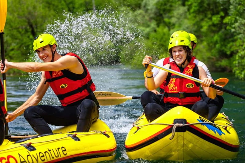 From Split/Šestanovac: Whitewater Rafting on Cetina River - Small boats make teamwork part of the fun