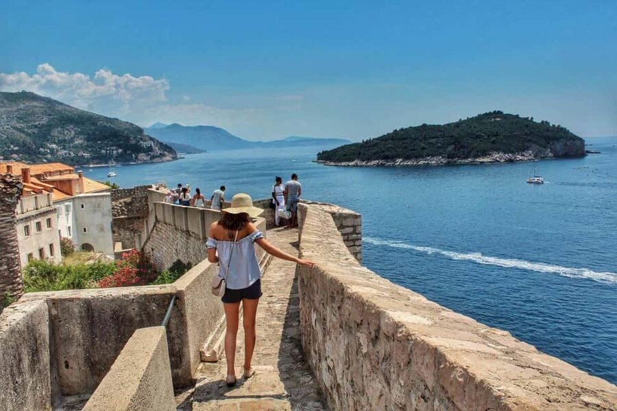 From Split/Trogir: Dubrovnik Guided Tour with a Stop in Ston - The long ride from Split or Trogir