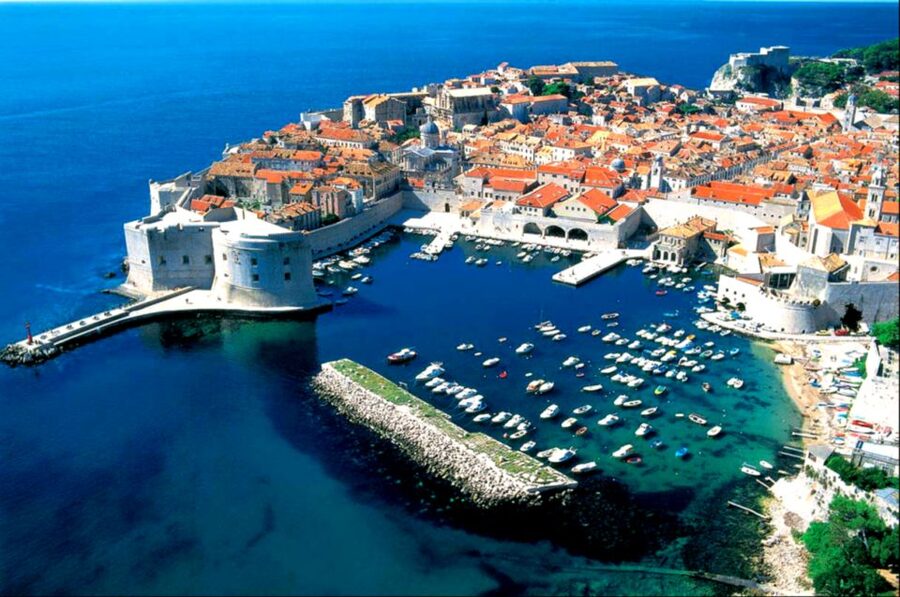 From Split/Trogir: Dubrovnik Guided Tour with a Stop in Ston - The Deak Wines stop on the way back