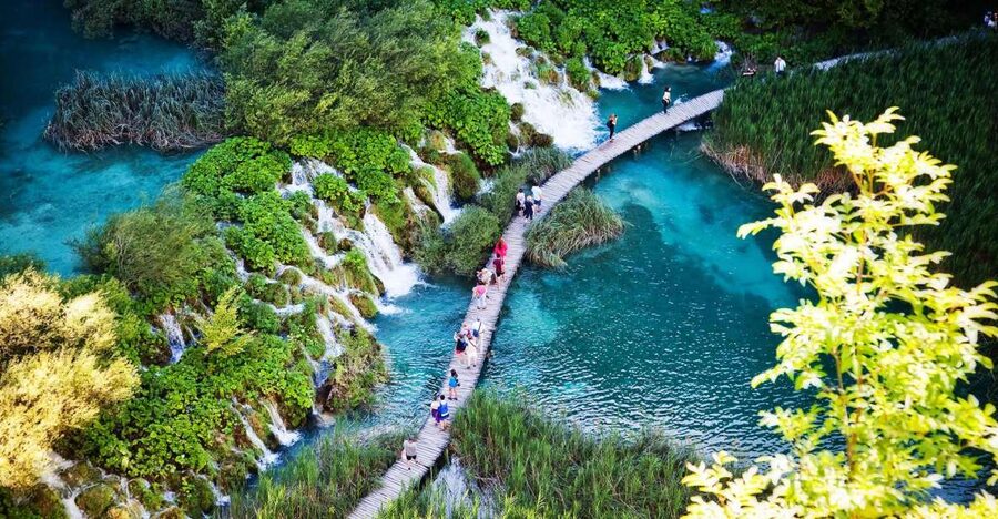 From Split/Trogir/Omiš: Plitvice Lakes Guided Group Tour - The two café stops make the journey easier